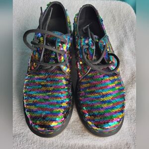 NWOT New Doc Martens Rainbow Sequins Oxford Lace up Shoes Size 7 women's